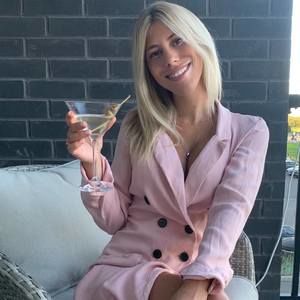 Meet your Posher, Justine